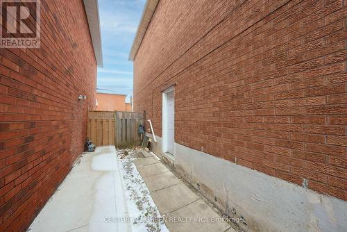 61 Kingknoll Drive, Brampton, ON - Outdoor With Exterior