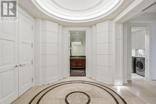 312 - 300 Randall Street, Oakville, ON - Indoor