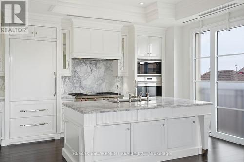 312 - 300 Randall Street, Oakville, ON - Indoor Photo Showing Kitchen