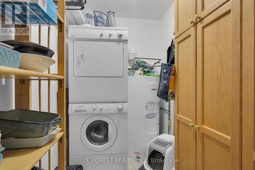 909 - 127 Belmont Drive, London South (South O), ON - Indoor Photo Showing Laundry Room