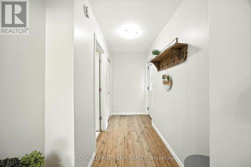 15 Main Street E, Merrickville-Wolford, ON - Indoor Photo Showing Other Room