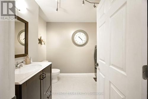 15 Main Street E, Merrickville-Wolford, ON - Indoor Photo Showing Bathroom