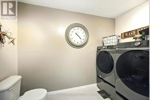 15 Main Street E, Merrickville-Wolford, ON - Indoor Photo Showing Laundry Room