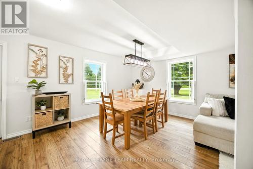 15 Main Street E, Merrickville-Wolford, ON - Indoor Photo Showing Dining Room