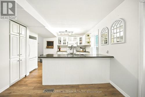 15 Main Street E, Merrickville-Wolford, ON - Indoor Photo Showing Kitchen