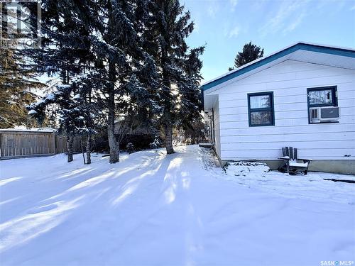 20 4Th Avenue E, Neilburg, SK - Outdoor