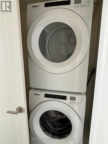 1410 - 8960 Jane Street, Vaughan, ON - Indoor Photo Showing Laundry Room