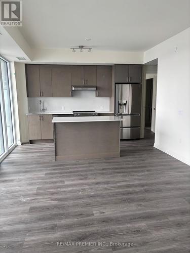 1410 - 8960 Jane Street, Vaughan, ON - Indoor Photo Showing Kitchen