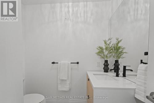 474 Bob-O-Link Road, Mississauga, ON - Indoor Photo Showing Bathroom