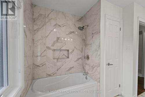 474 Bob-O-Link Road, Mississauga, ON - Indoor Photo Showing Bathroom