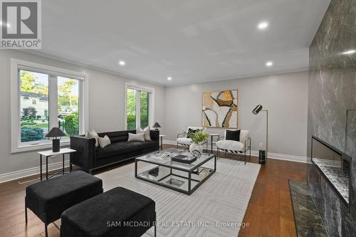 474 Bob-O-Link Road, Mississauga, ON - Indoor Photo Showing Living Room