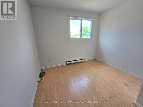 441 Parkview Crescent, Cambridge, ON - Indoor Photo Showing Other Room