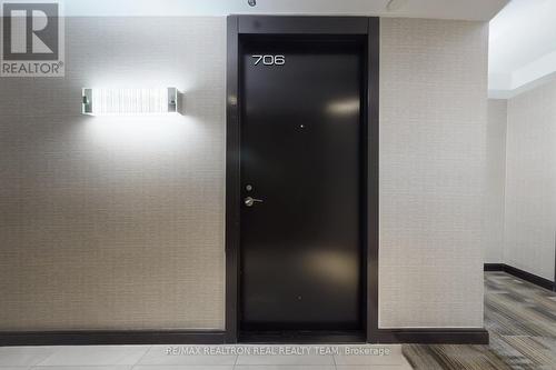 706 - 9 Valhalla Inn Road, Toronto, ON - Indoor Photo Showing Other Room