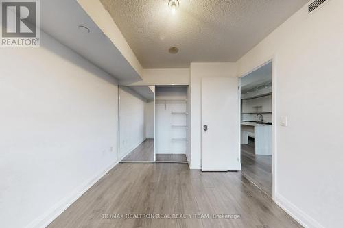 706 - 9 Valhalla Inn Road, Toronto, ON - Indoor Photo Showing Other Room