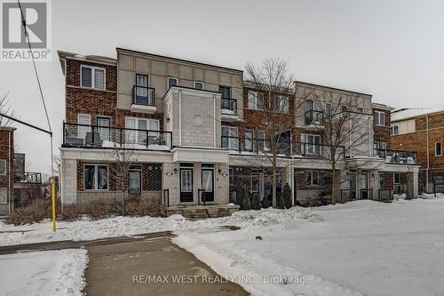 118 Daylily Lane, Kitchener, ON - Outdoor With Balcony With Facade