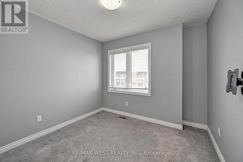 118 Daylily Lane, Kitchener, ON - Indoor Photo Showing Other Room