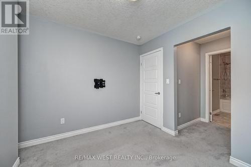 118 Daylily Lane, Kitchener, ON - Indoor Photo Showing Other Room