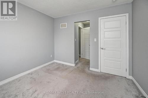 118 Daylily Lane, Kitchener, ON - Indoor Photo Showing Other Room