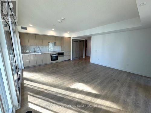 2203 - 1 Concord Cityplace Way, Toronto, ON - Indoor