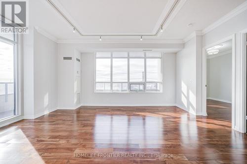 511 - 9235 Jane Street, Vaughan, ON - Indoor Photo Showing Other Room