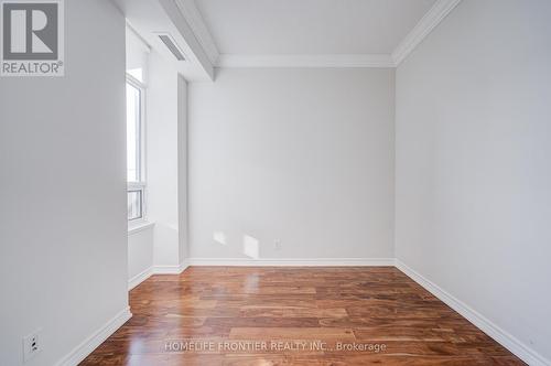 511 - 9235 Jane Street, Vaughan, ON - Indoor Photo Showing Other Room