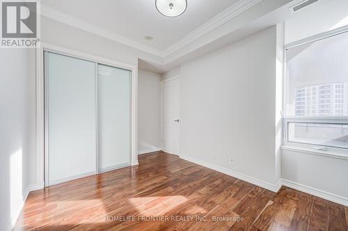 511 - 9235 Jane Street, Vaughan, ON - Indoor Photo Showing Other Room