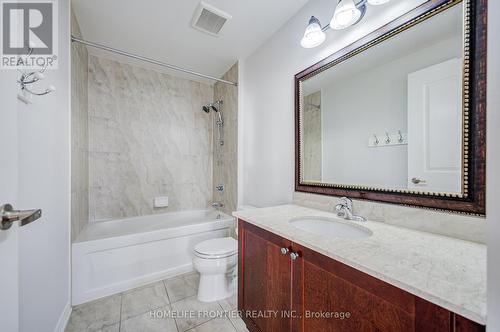 511 - 9235 Jane Street, Vaughan, ON - Indoor Photo Showing Bathroom
