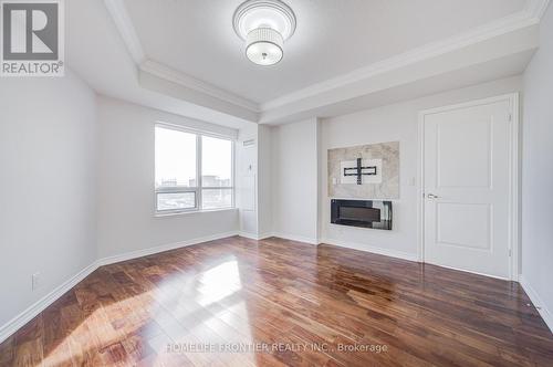 511 - 9235 Jane Street, Vaughan, ON - Indoor