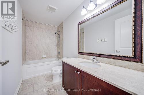 511 - 9235 Jane Street, Vaughan, ON - Indoor Photo Showing Bathroom