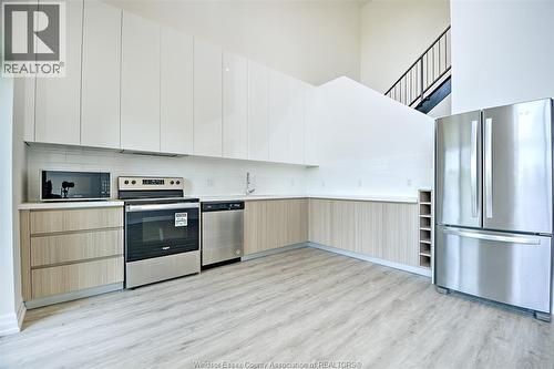 7333 Meo Boulevard Unit# 110, Lasalle, ON - Indoor Photo Showing Kitchen