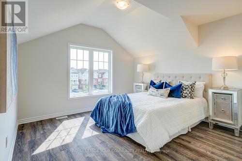 25 Shelburne Avenue, Wasaga Beach, ON - Indoor Photo Showing Bedroom