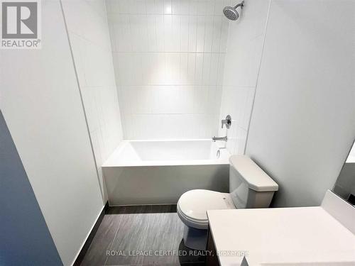 1015 - 251 Manitoba Street, Toronto, ON - Indoor Photo Showing Bathroom
