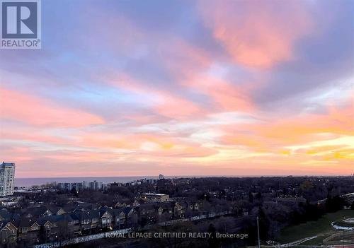 1015 - 251 Manitoba Street, Toronto, ON - Outdoor With View