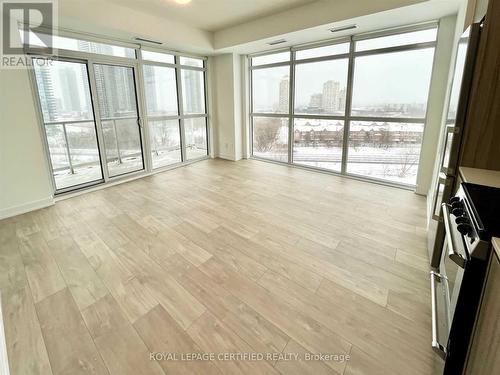 1015 - 251 Manitoba Street, Toronto, ON - Indoor Photo Showing Other Room