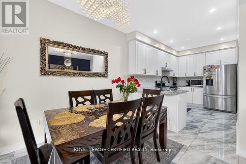 497 Downes Jackson Heights, Milton, ON - Indoor Photo Showing Dining Room