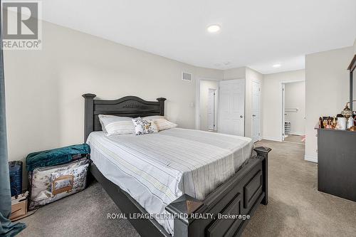 497 Downes Jackson Heights, Milton, ON - Indoor Photo Showing Bedroom
