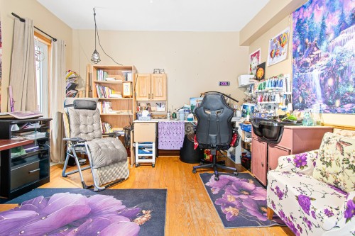 Atelier - 58 Rue Binette, Brownsburg-Chatham, QC - Indoor