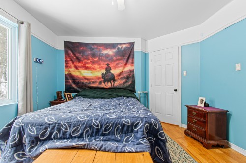 Chambre à coucher - 58 Rue Binette, Brownsburg-Chatham, QC - Indoor Photo Showing Bedroom