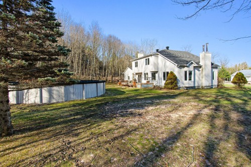 Cour - 58 Rue Binette, Brownsburg-Chatham, QC - Outdoor