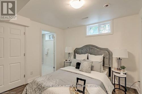 16 Upper Canada Drive, Kitchener, ON - Indoor Photo Showing Bedroom