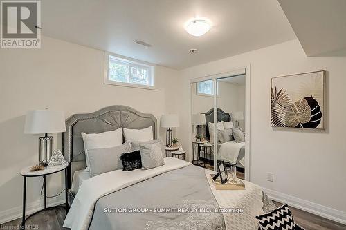 16 Upper Canada Drive, Kitchener, ON - Indoor Photo Showing Bedroom