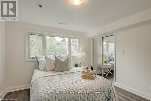 16 Upper Canada Drive, Kitchener, ON - Indoor Photo Showing Bedroom