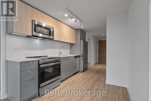 703 - 299 Campbell Avenue, Toronto, ON - Indoor Photo Showing Kitchen