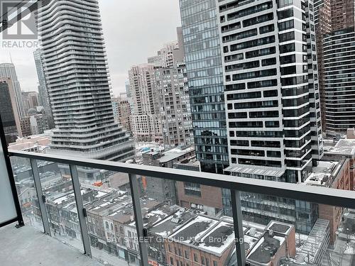 1710 - 3 Gloucester Street W, Toronto, ON - Outdoor With Facade