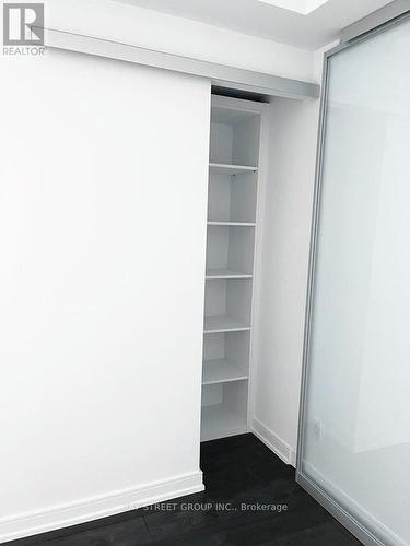 1710 - 3 Gloucester Street W, Toronto, ON - Indoor Photo Showing Other Room