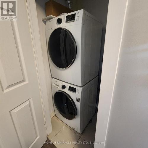 14 - 630 Rogers Road, Toronto, ON - Indoor Photo Showing Laundry Room