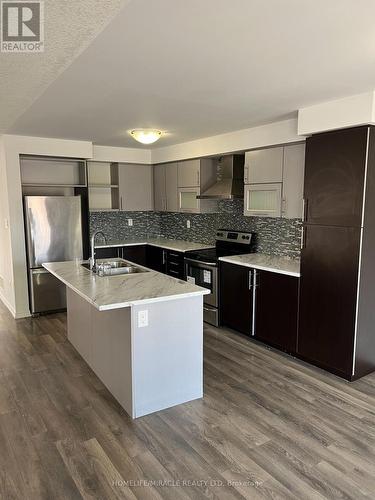 150 Golden Springs Drive, Brampton, ON - Indoor Photo Showing Kitchen With Double Sink With Upgraded Kitchen