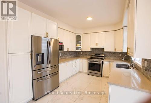 81 Crown Victoria ( Upper) Drive, Brampton, ON - Indoor Photo Showing Kitchen With Double Sink
