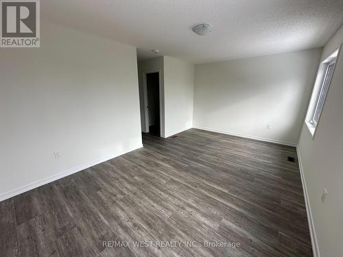 50 Seahorse Common, Cambridge, ON - Indoor Photo Showing Other Room