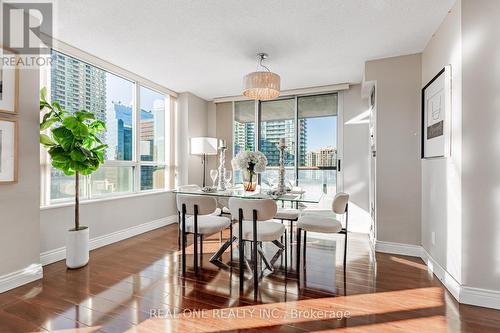 1503 - 238 Doris Avenue, Toronto, ON - Indoor Photo Showing Dining Room